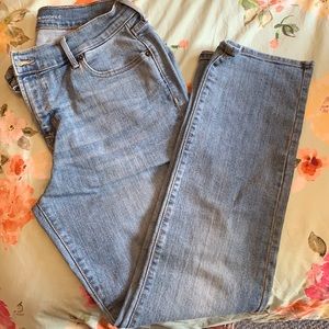 Mid rise American eagle jeans